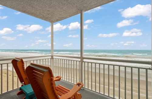 South Patrick Shores Apartment | Oceanfront Oasis - 2BR2BA direct oceanfront!