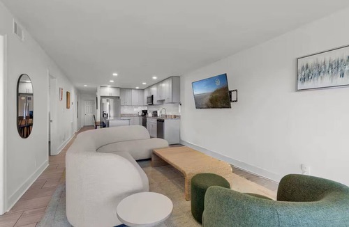 Ocean Drive Villa | Oceanfront w/Private Balcony Views