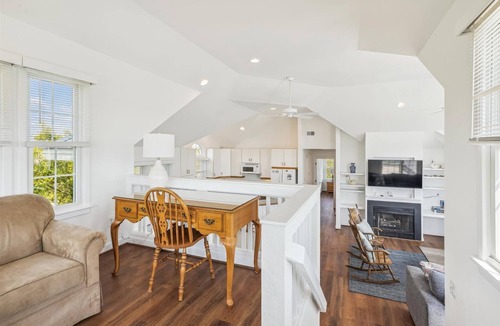 Pine Island House | OCEANSIDE: 600 feet from beach! Pet Friendly! Hot Tub! 400 ft to community pool!