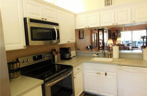 Plantation Condo | October, November December 2026 Beautiful Venice Condo