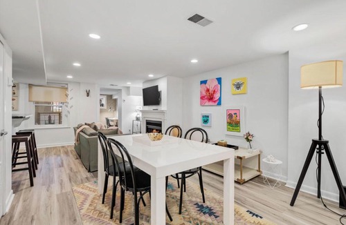 Dupont Circle Apartment | Of Dupont Metro Walk To Georgetown
