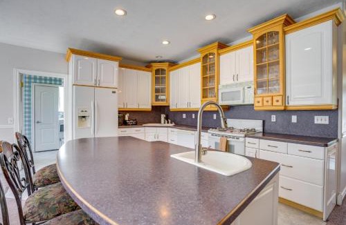 Clearfield House | Office, Fire Pit, Deck! Large Rental Near Hill AFB