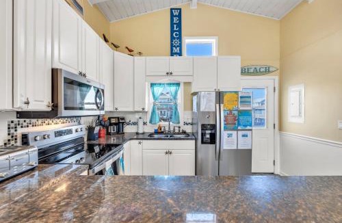 Ocean Isle Beach House | OIB23 Starfish Cottage