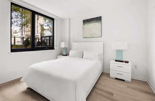 NoMa Hotel | Onsite Grill & Sun deck | nr Metro Red Line & Union Station