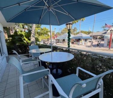 Old Town Hotel | Orchid Key Inn - Adults Only