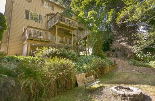 Rosemont Summit Apartment | Oregon Jade Lodging- Spacious 2 Bedrooms, Ev Charger, Quite By Stream