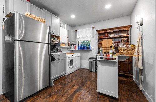 Suncrest House | Orem Peak Retreat | Yard | Kayaks | Grill+Firepit