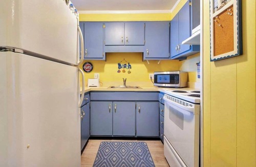 Caine Woods Condo | Orleans Court 317