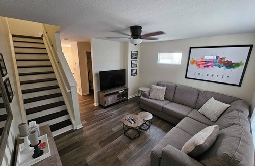 Old North Columbus House | OSU Campus Area Cozy Townhome