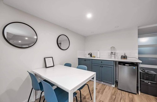 Lanark Highlands Cottage | Pôr do Sol Whitelake Waterfront Group Getaway