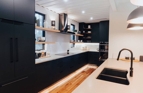 Monroe Cabin | Pacific Bin - Sauna/Hot Tub/Steam Room