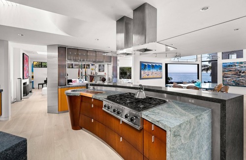 Padaro Lane House | Padaro Lane Oceanfront Luxury Compound - Office, Gym & Cabana