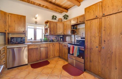 Canoncito House | Panoramic Mtn Views! Couple's Casita in Santa Fe