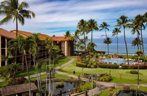 Honokowai Apartment | Papakea Villas Ocean View 7 BR Sleeps 20 Great for Families Complimentary Car with 6 Nights PKC ML-3966 by KBM