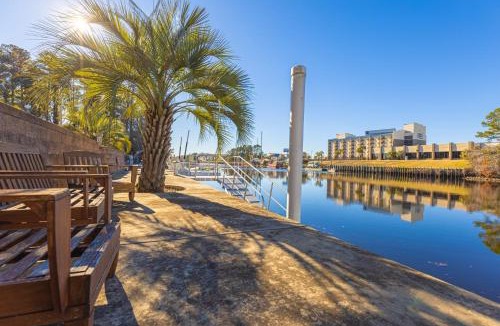 Myrtle Beach House | Paradise on Ocean Waterway Huge 5000 sq ft w Private Pool, Boat Dock, Grand Piano, Game Tables, BBQ, 1 acre Yard, Crib, Sleeps 34