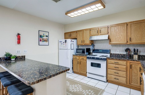 Park View House | Parking, Steps to Metro! DC Gem 3 Mi to Nat’l Mall