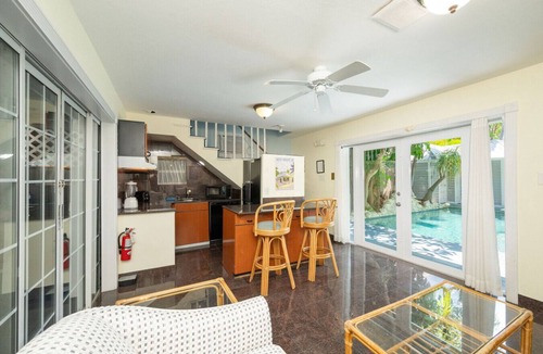 Downtown House | Pavilion Villa – A Key West Private Paradise 1 Block Off Duval w Pool