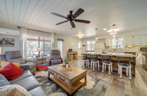 Payson Cottage | Payson Summer Getaway w/Backyard
