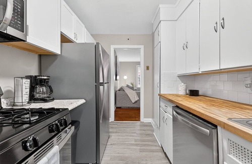 Grandview Heights Apartment | Peaceful 2-bedroom in the heart of Grandview!