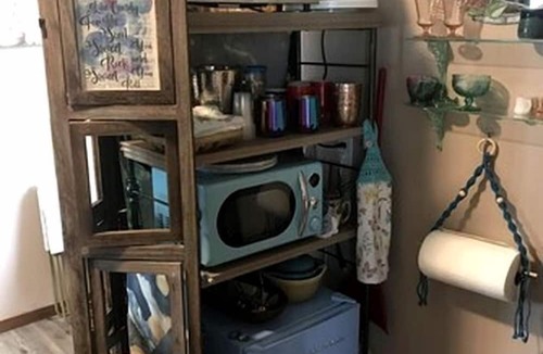 Bacliff Cottage | Peaceful Cottage Escape with Private Porch & Nature Views in Bacliff, Texas