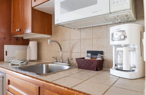 Oro-Medonte Apartment | Peaceful Escape King Bed and Outdoor Activities