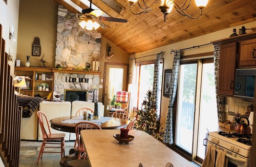 Grant Cottage | Peaceful Home on the Muskegon River