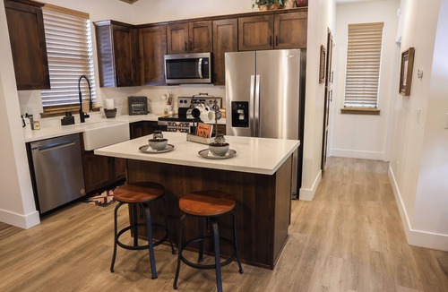 Torreon House | Peaceful Mountain Cabin-Newly updated- Family Friendly- Near Ski Resort