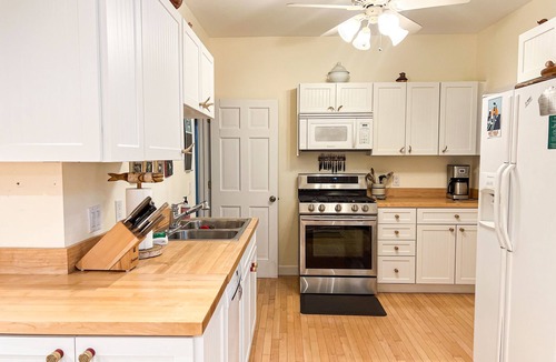 Wequetonsing House | Pennsylvania Avenue Place - Large cottage close to town! A/C + WIFI