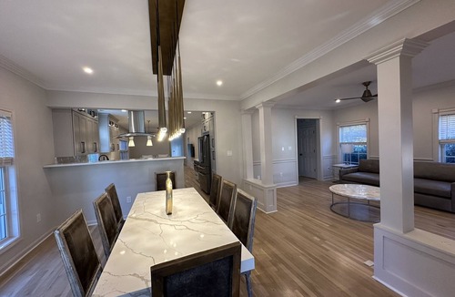Arlington Ridge House | Pentagon City House. - 6 bedrooms/6 bathrooms