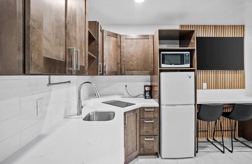 Safford Apartment | Peppertree Studios D3