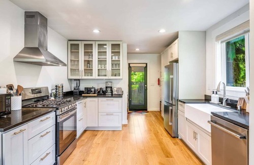 North Beach/Blue Ridge Cottage | Perch - Ballard Delight: Great Ballard location! Spacious House w/parking
