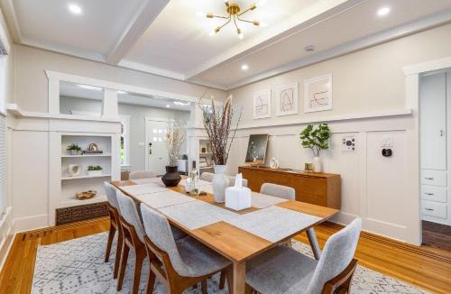 East Queen Anne House | Perch - Hilltop Gem