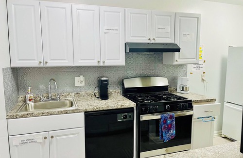 Aspen Hill Apartment | Perfect 3-bedroom 2-bath apartment with AC in Aspen Hill