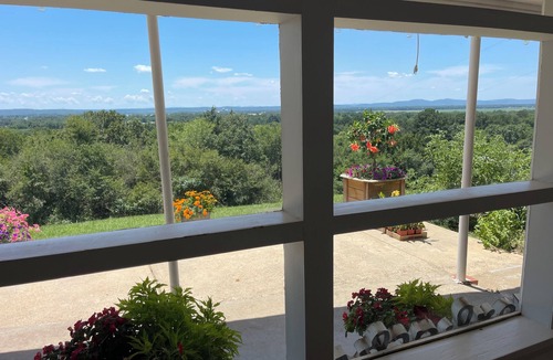 Morrilton House | Perfect Eclipse Viewing Location