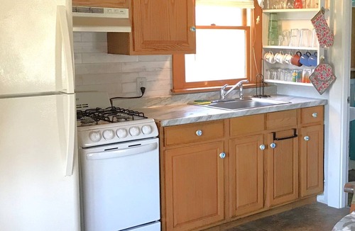 North Truro Cottage | Perfect for Families or Couples RELAX on CAPE COD BAY, Beach Cottage Great Rates