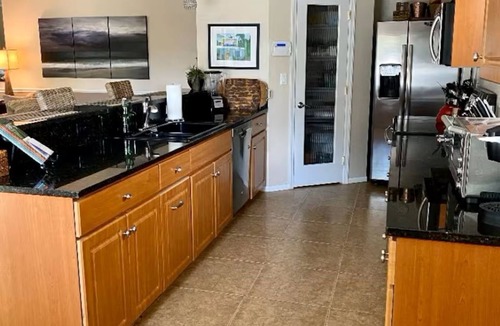Venice Gardens House | Perfect for you and your pets