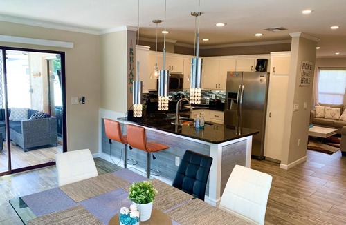 South Venice House | Perfect home away, modern amenities, Salt Heated Pool ~ Close to S. Venice Beach