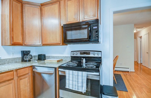 Northeast Virginia Beach House | Perfect location - Close to the Ocean and Bay in Virginia Beach