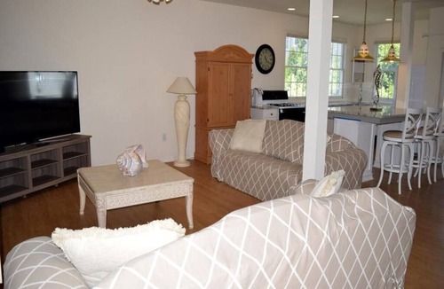 Townsend's Inlet Condo | Pet Friendly 5 Bedroom Home in Sea Isle City