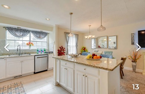 Oxon Hill-Glassmanor House | Pet friendly 5-bedroom house in welcoming Fort Washington with WiFi, AC