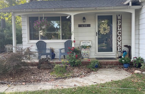 Hillsmere Cottage | Pet Friendly Annapolis Cottage that Backs Up to Stunning Quiet Waters Park