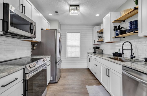 Myrtle Beach House | Pet Friendly Fenced Backyard Game Room Patio Firepit Trailer Motorcycle Parking