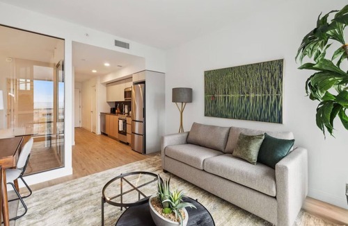 Buzzard Point Hotel | Pet-Friendly Haven w/ Kitchen & Laundry | Near DC’s Best Attractions