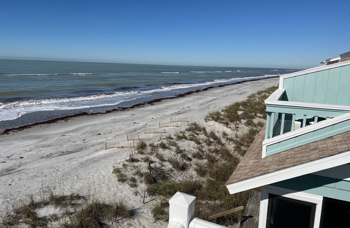 Cape Haze House | Pet friendly, on the beach, paddle boards, kayaks, bikes