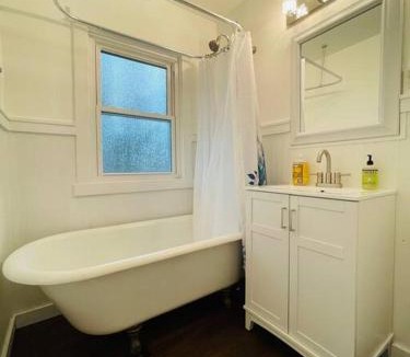 Seattle House | Phinneywood Cottage - Greenlake - Zoo - Phinney