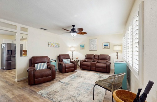 Walsingham House | Pinellas Trail Retreat | Near Beaches, Parks & Dining