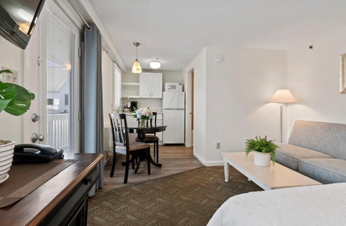 Ogunquit Resort | Pink Blossoms Resort