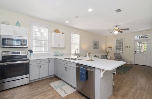 Port St. Joe House | Pool Front Retreat! Barefoot Bliss is a 2BD/2.5BA cottage w/3 pools, 1 mile from Windmark Beach!
