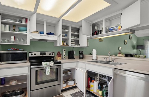 Temple Terrace Villa | Pool, Private Yard, Grill, Massage Bed Within 2 miles of USF, Moffit Center