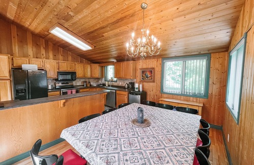 Port Franks House | Port Franks Family Reunion Cottage